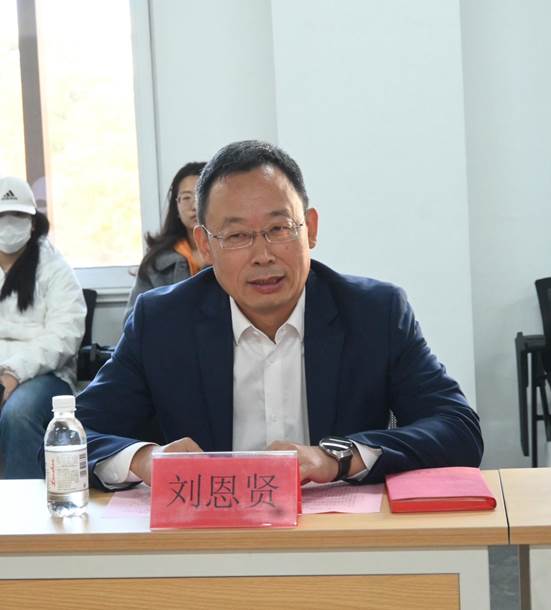 1b4b3f3946b179c4ddecf825c7e33e85